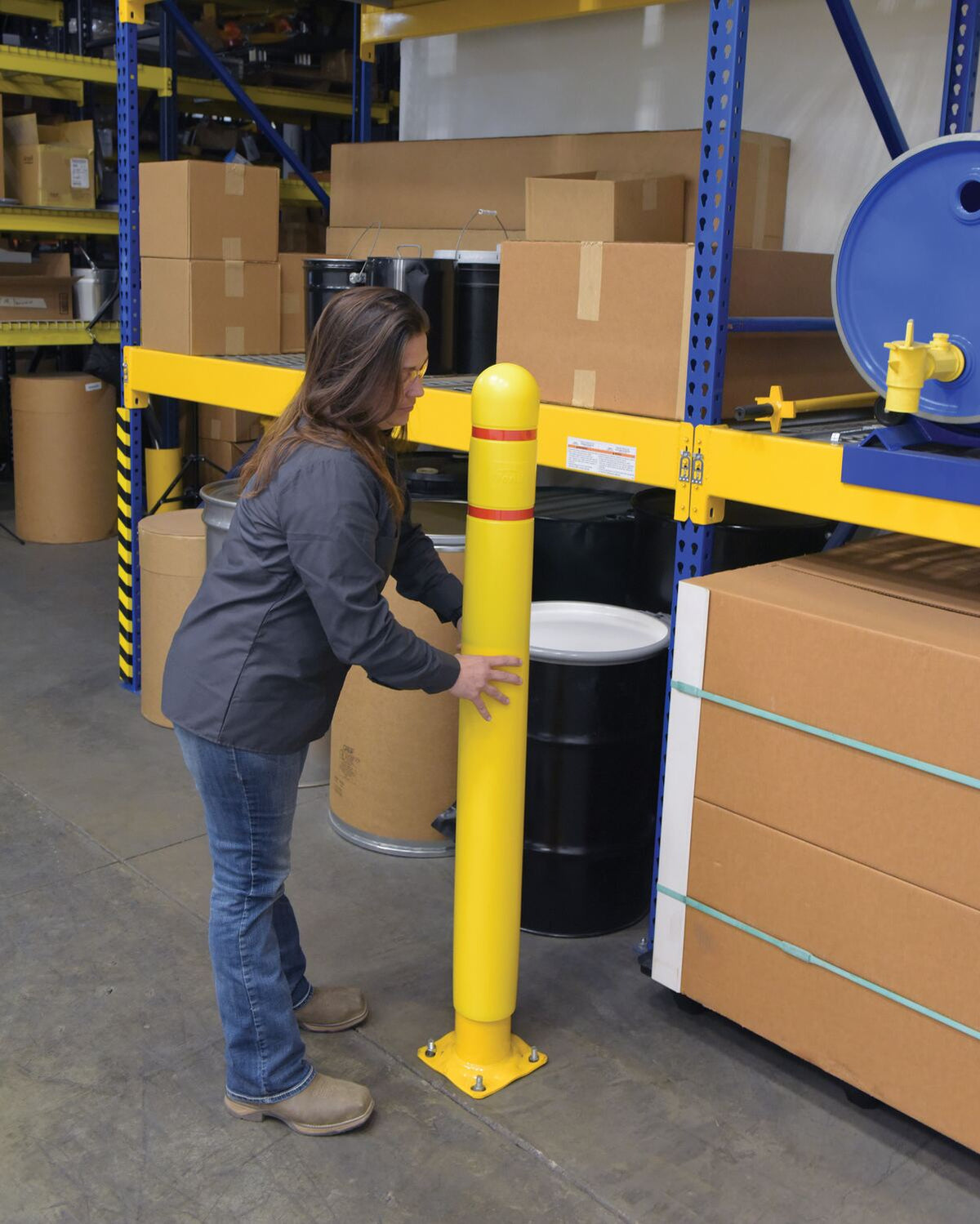 Vestil Manufacturing Corp Bollard/Post Covers– – Now available at MTN Shop US. - imagen 5