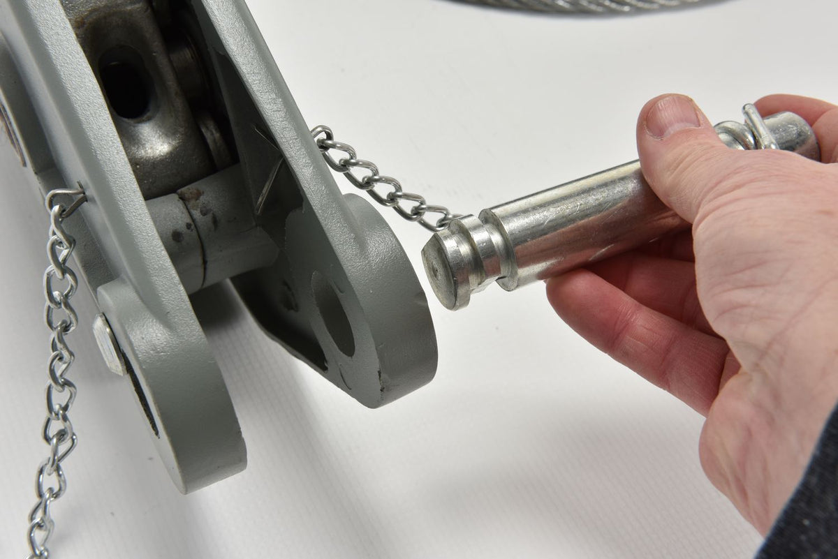 Vestil Manufacturing Corp Long Reach Cable Pullers– – Now available at MTN Shop US. - imagen 4