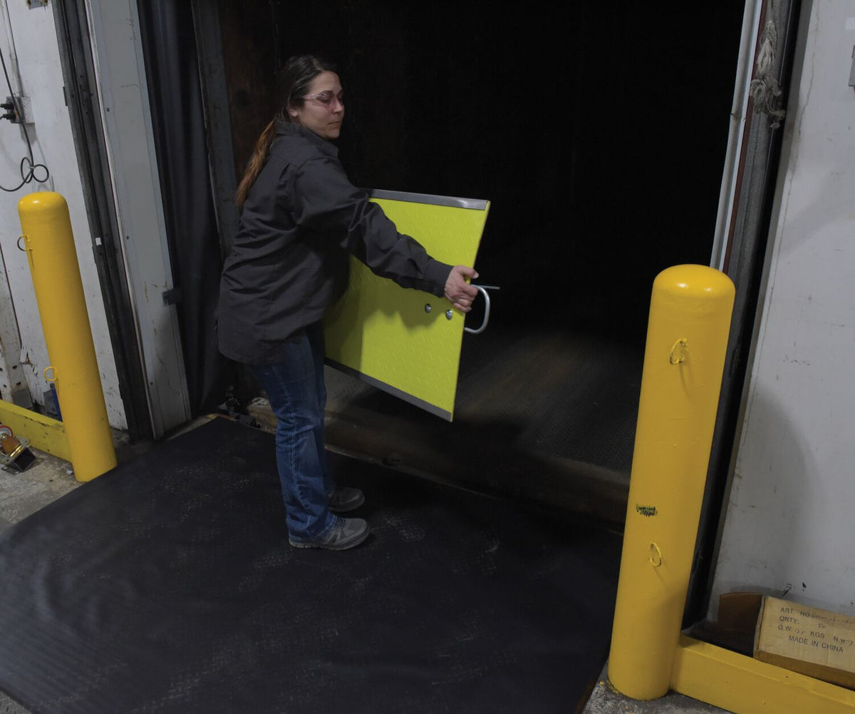 Vestil Manufacturing Corp Fiberglass Dockplate– – Now available at MTN Shop US. - imagen 8