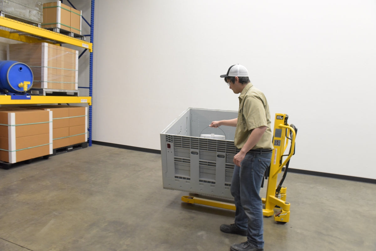 Vestil Manufacturing Corp Lift & Tilt High Lift Pallet Truck– – Now available at MTN Shop US. - imagen 7