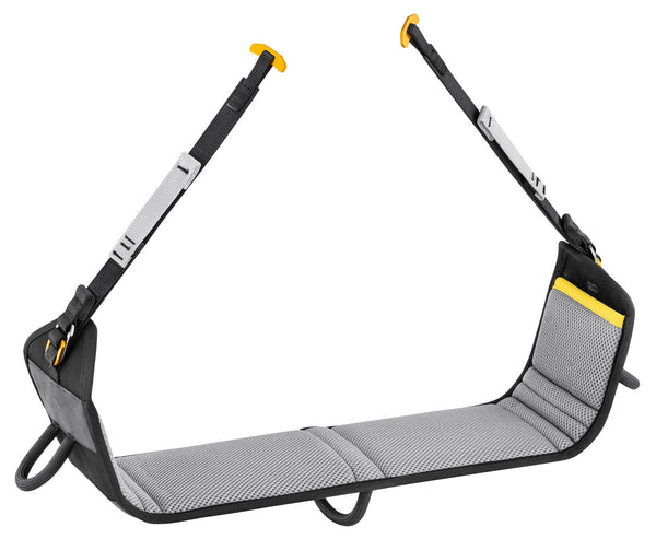 Petzl Funda para Podium, recambio de alta calidad diseñado para el asiento de trabajo PODIUM. Compatible con modelos PODIUM de generación anterior (S071AA00). Garantiza comodidad y durabilidad continuas para los profesionales que trabajan en altura. Ligero, fácil de instalar y diseñado para un rendimiento duradero