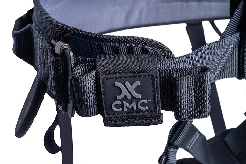 CMC Ranger Harness, seat harness with padded leg loops for rescue work, shown in use - imagen 7