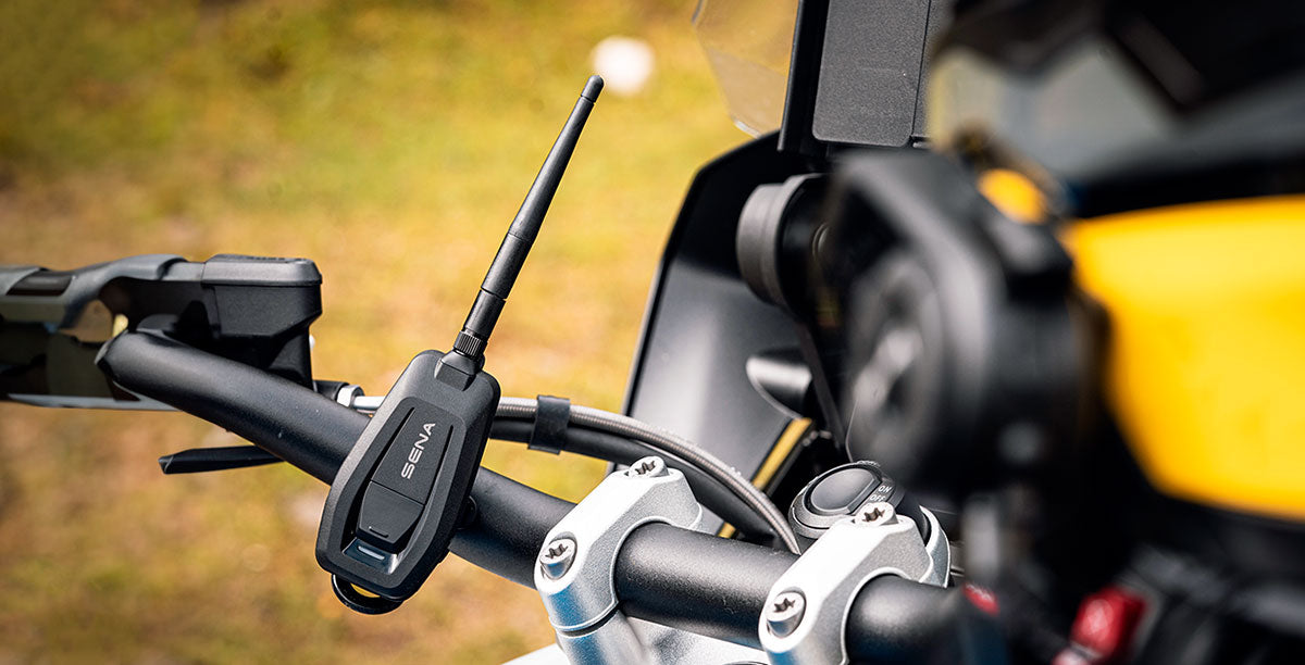 Sena +Mesh Bluetooth to Mesh Intercom Adapter mounted on motorcycle handlebar - imagen 6