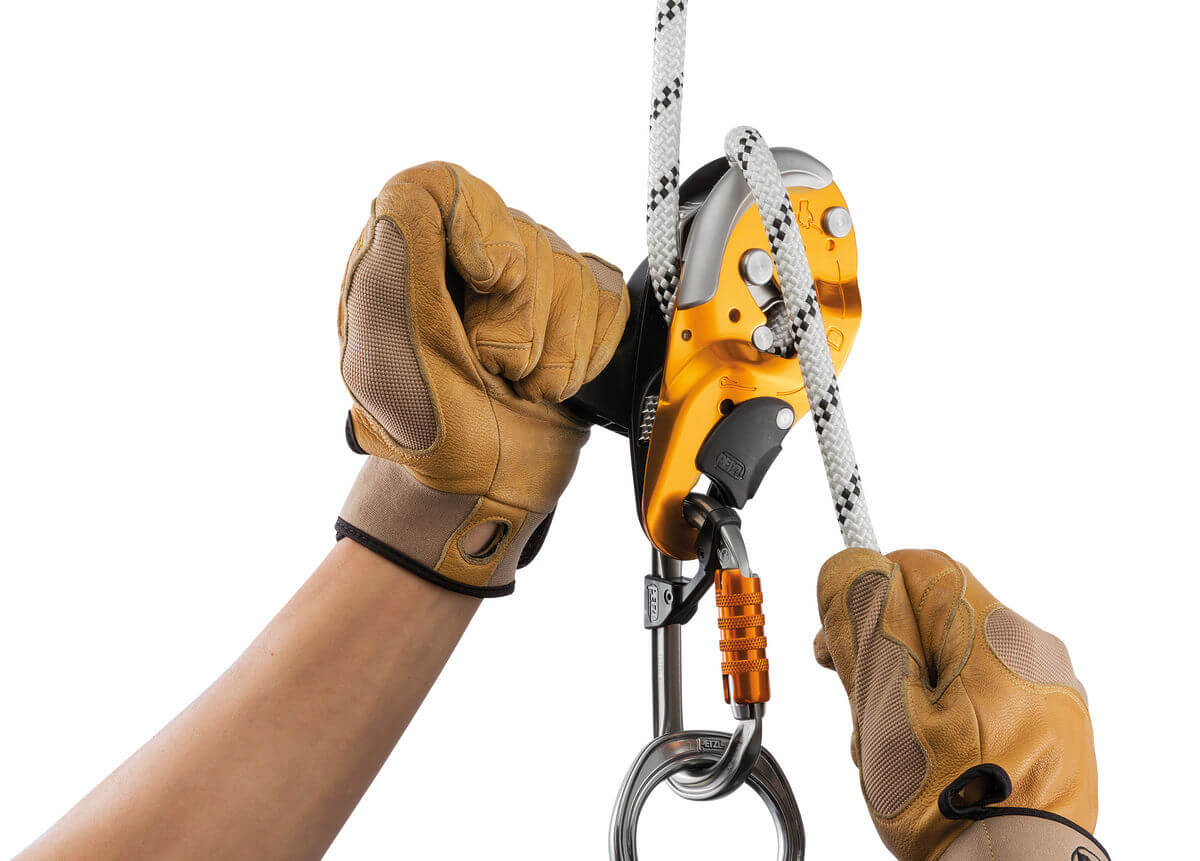 Petzl I’D® S Descender/Belay Device - Ergonomic Handle - imagen 3