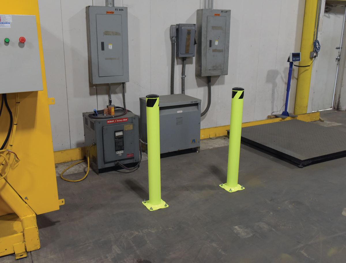 Vestil Manufacturing Corp Safety Bollard - High Visibility Fluorescent Yellow– – Now available at MTN Shop US. - imagen 2