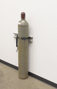 Vestil Manufacturing Corp Wall Mounted Cylinder Brackets– – Now available at MTN Shop US. - imagen 5