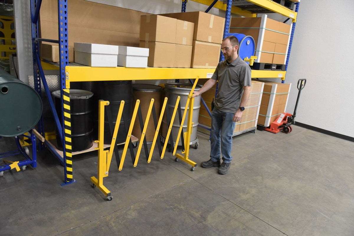 Vestil Manufacturing Corp Expand-A-Gates– – Now available at MTN Shop US. - imagen 5