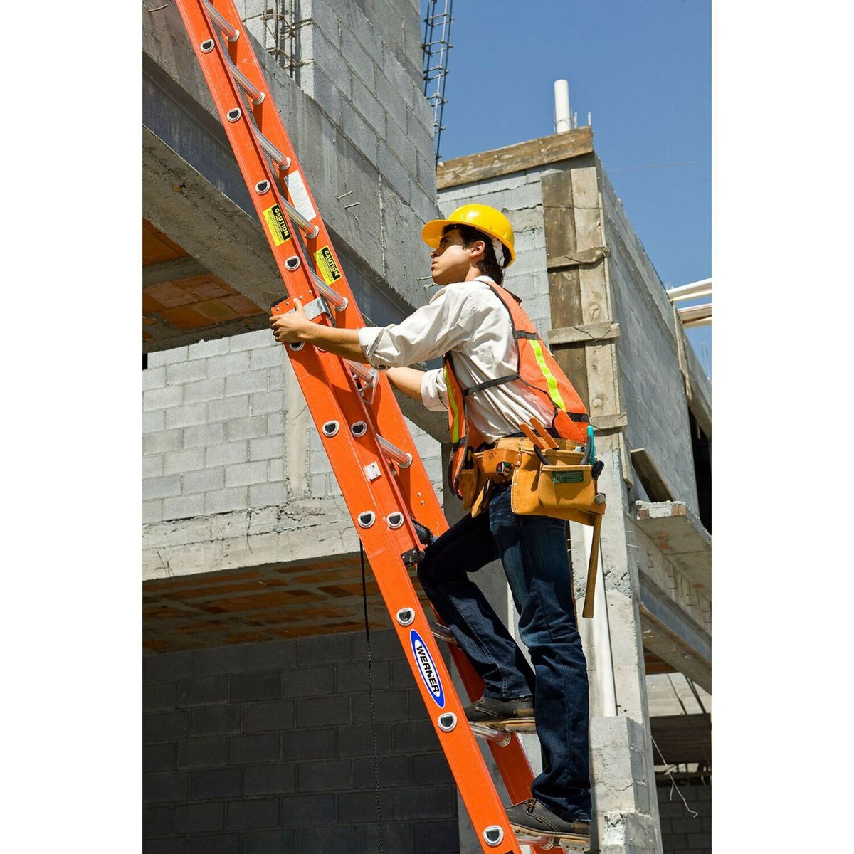 Vestil Manufacturing Corp Fiberglass Extension Ladders with Aluminum Rungs– – Now available at MTN Shop US. - imagen 5
