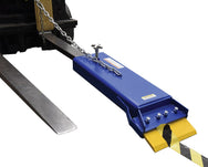 Vestil Manufacturing Corp Fork Truck Floor Scraper– – Now available at MTN Shop US. - imagen 6