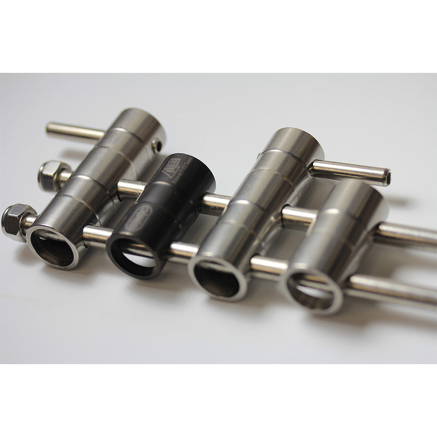 PMI SMC Brake Rack – Micro U Rack Stainless Steel w/ Bars– The SMC Micro U Rack is the smallest and most lightweight of all SMC Rappel Racks. This rack is best suited for sport climbing, caving and for long rappel scenarios – Now available at MTN Shop US. - imagen 2