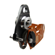 PMI SMC Advance Tech HX Pulley– The SMC Advance Tech HX Pulley is ideal when a small mechanical advantage system is used for rescue. Integrated cam provides immediate progress capture. 7mm - 12.5mm rope – Now available at MTN Shop US. - imagen 4